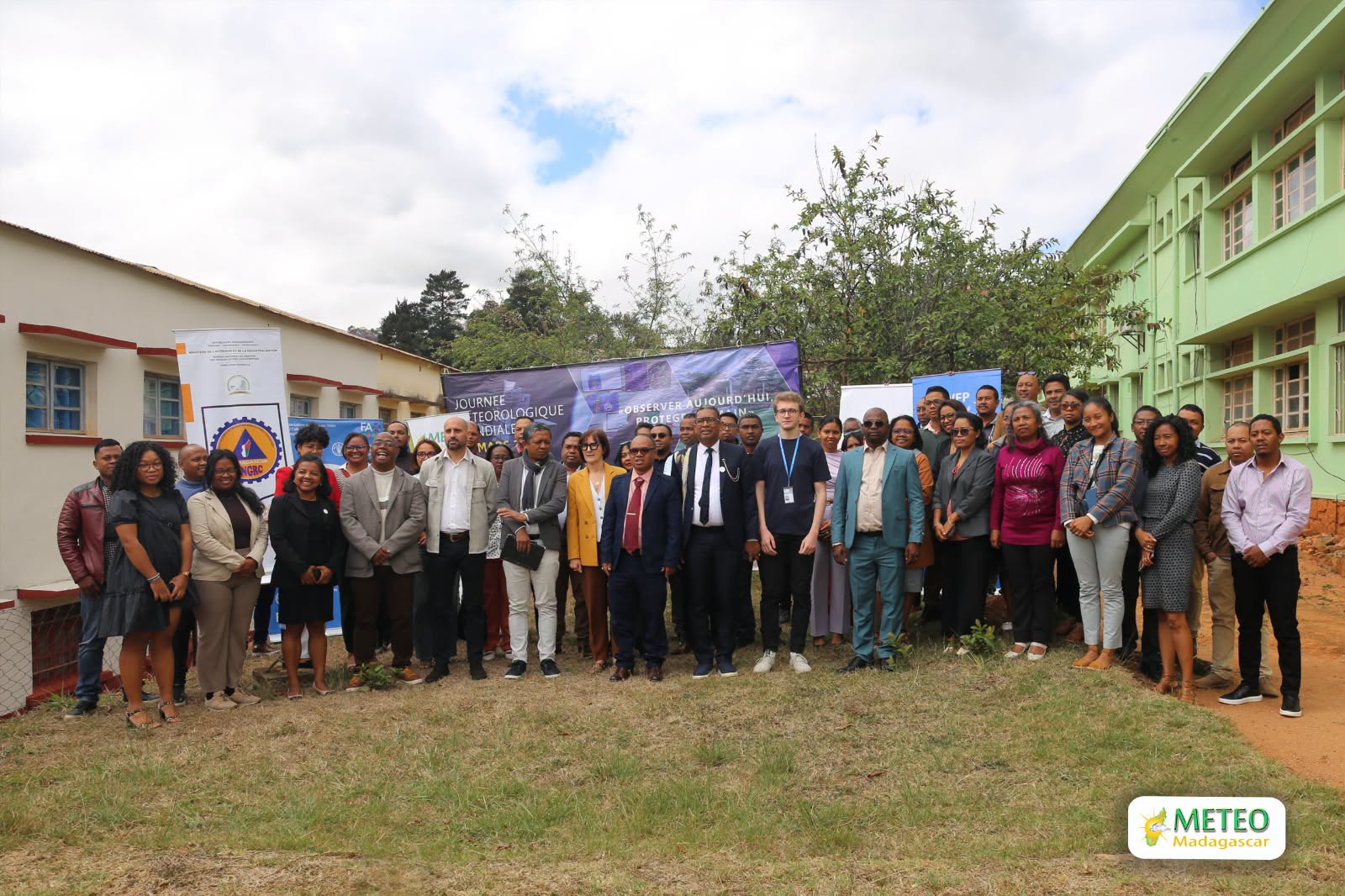 Saison chaude et humide 2026-2027 : Météo Madagascar mobilise les acteurs nationaux pour renforcer la préparation à la prochaine saison Saison chaude et humide 2026-2027 : Météo Madagascar mobilise les acteurs nationaux pour renforcer la préparation à la prochaine saison