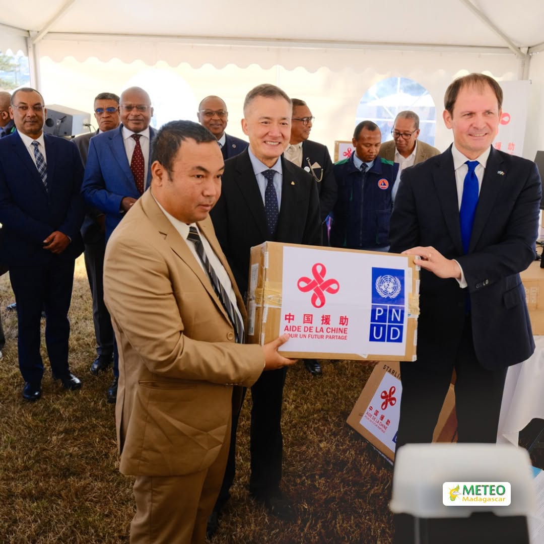 Remise de nouveaux équipements à Direction Générale de la Météorologie | 18 juin 2026 Remise de nouveaux équipements à Direction Générale de la Météorologie | 18 juin 2026