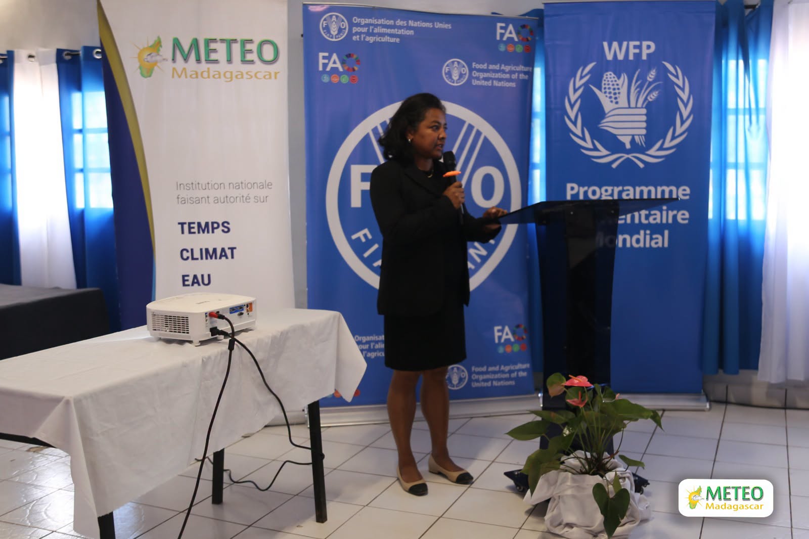 Saison chaude et humide 2026-2027 : Météo Madagascar mobilise les acteurs nationaux pour renforcer la préparation à la prochaine saison Saison chaude et humide 2026-2027 : Météo Madagascar mobilise les acteurs nationaux pour renforcer la préparation à la prochaine saison