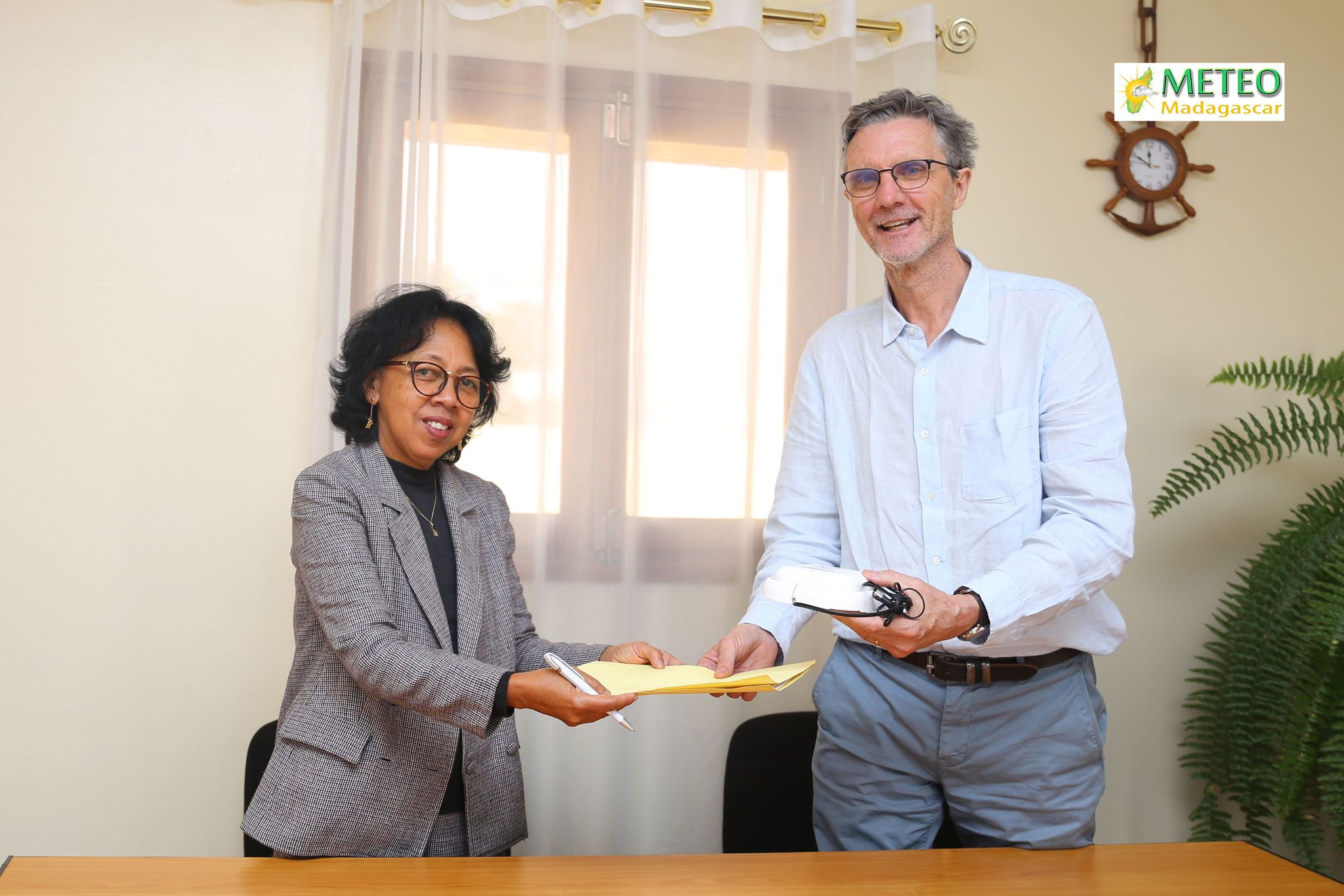 Extension de la surveillance de la pollution de l'air | Nouvelle collaboration entre Météo Madagascar et le groupement Suez-Transitec-DVDH. Extension de la surveillance de la pollution de l'air | Nouvelle collaboration entre Météo Madagascar et le groupement Suez-Transitec-DVDH.