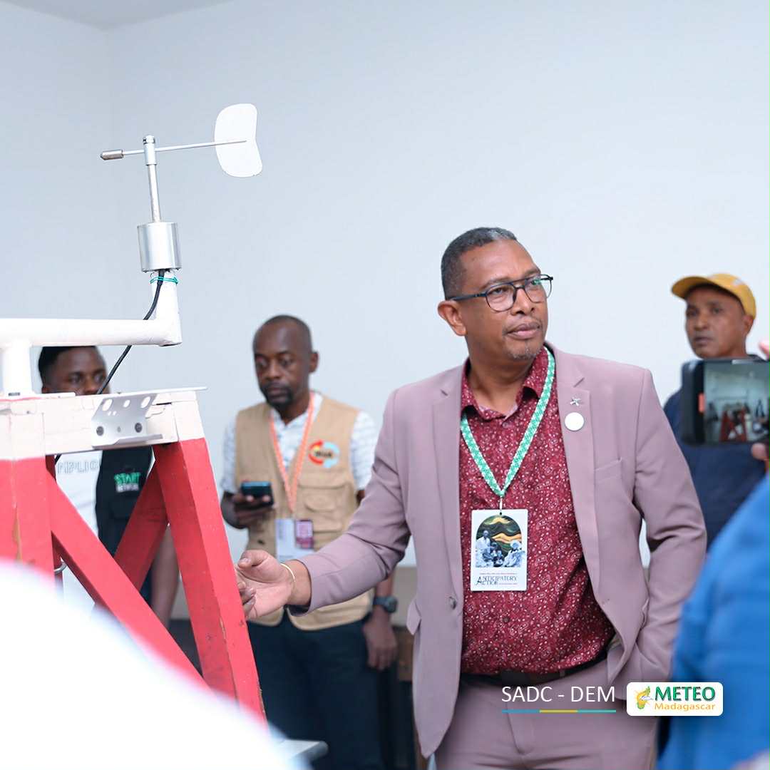 Visite de la délégation des pays membre de la SADC au Centre Opérationnel de Prévisions Hydrométéorologiques, Ampasapito |27 Novembre 2025 Visite de la délégation des pays membre de la SADC au Centre Opérationnel de Prévisions Hydrométéorologiques, Ampasapito |27 Novembre 2025