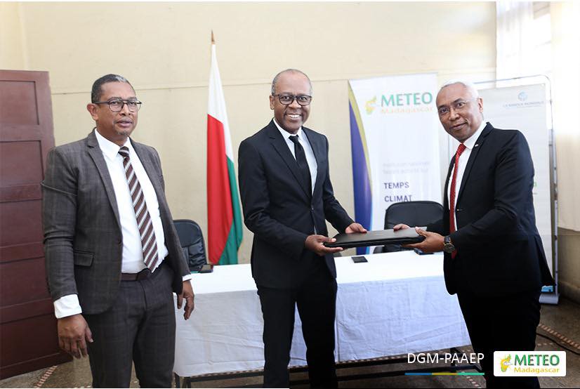 Remise officielle des matériels informatiques aux Services Régionaux de la Météorologie | 19 Novembre 2025 Remise officielle des matériels informatiques aux Services Régionaux de la Météorologie | 19 Novembre 2025