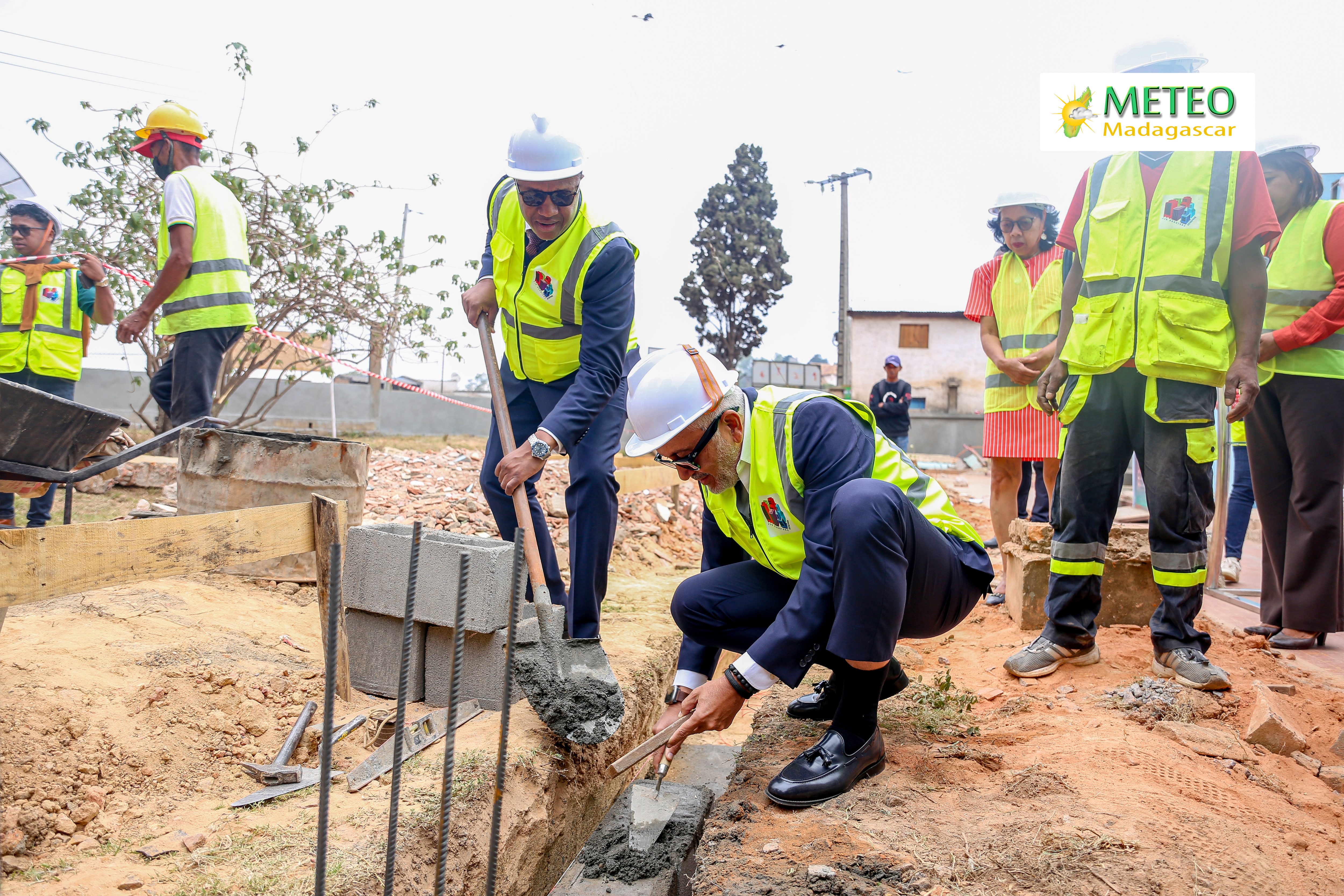 Cérémonie de lancement des travaux de modernisation du Centre Opérationnel de Prévisions Hydrométéorologiques selon les normes et standards, sis à Ampasampito Antananarivo